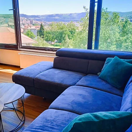 Apartment Tarnovo Center *